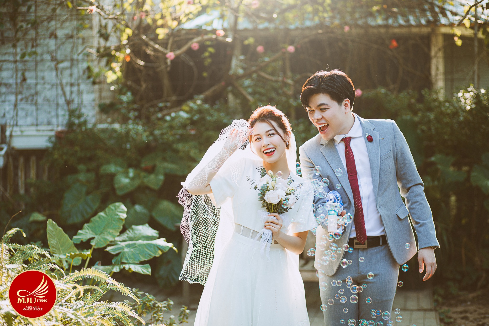 Thuỳ Dương & Đình Quyền