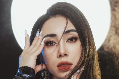 THẦN THÁI QUYỀN RŨ CỦA Ms PHẠM QUỲNH TRONG BỘ ẢNH BASIC BY MJUSTUDIO