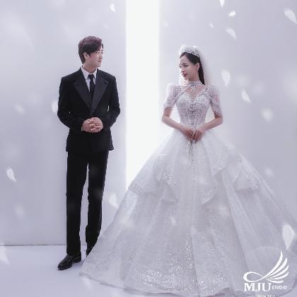 CONCEPT CHỤP ẢNH CƯỚI MỚI TRONG STUDIO bY MJU STUDIO